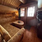 Old Vibe, Perfect For Families Or Couples *