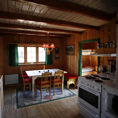 Old Vibe, Perfect For Families Or Couples