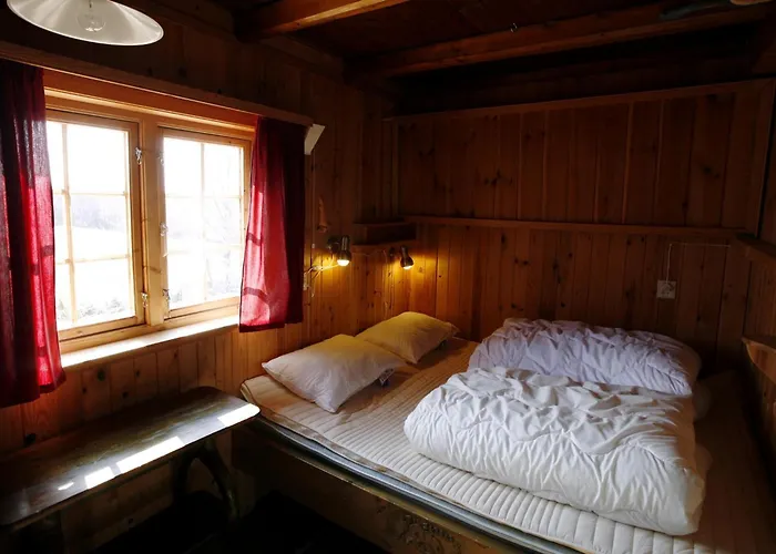 Old Vibe, Perfect For Families Or Couples